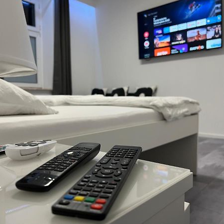 Freshly Renovated City Apartments Essen Kitchen Wifi Near Duesseldorf Airport Eksteriør billede